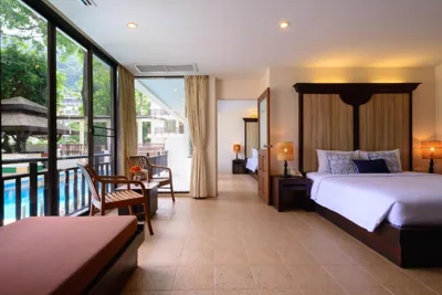 Suite familiar de 2 dormitorios con vistas a la piscina — Patong Lodge Hotel - Thailand's Green Hotel Plus